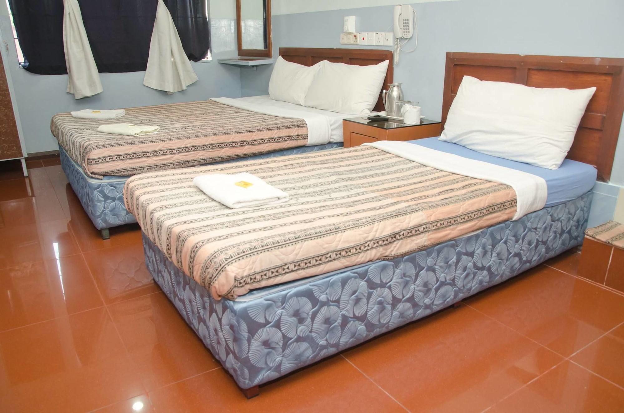 J &J Hotel Kota Kinabalu Buitenkant foto
