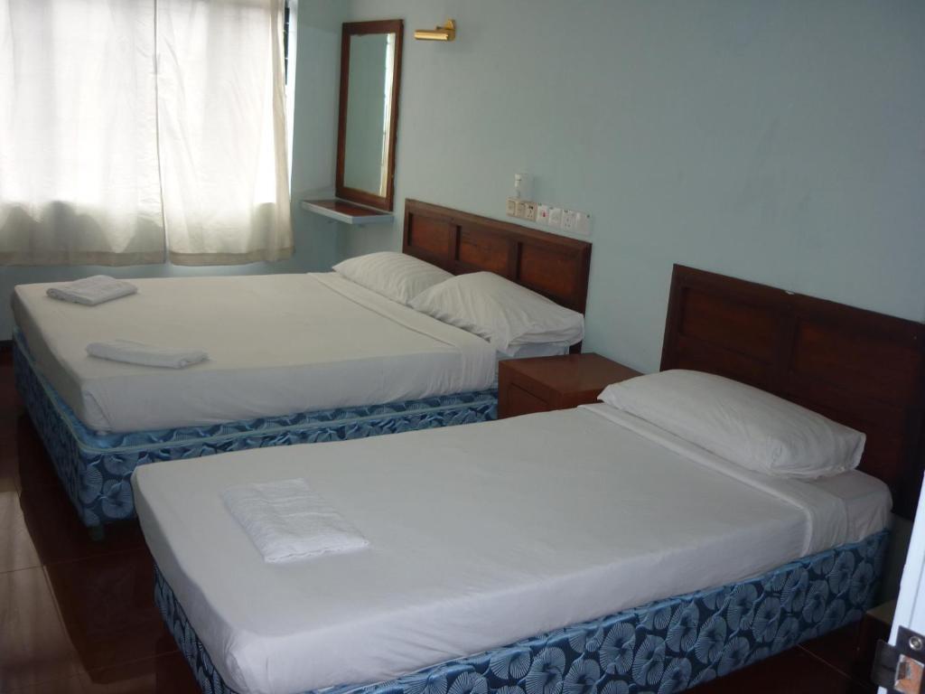J &J Hotel Kota Kinabalu Buitenkant foto