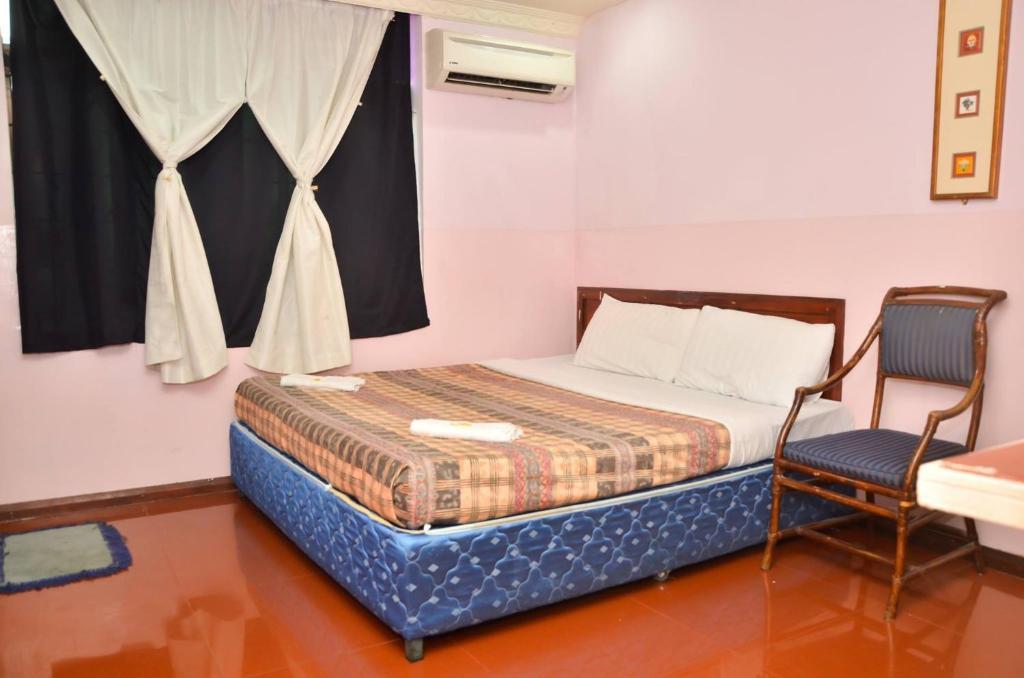J &J Hotel Kota Kinabalu Buitenkant foto